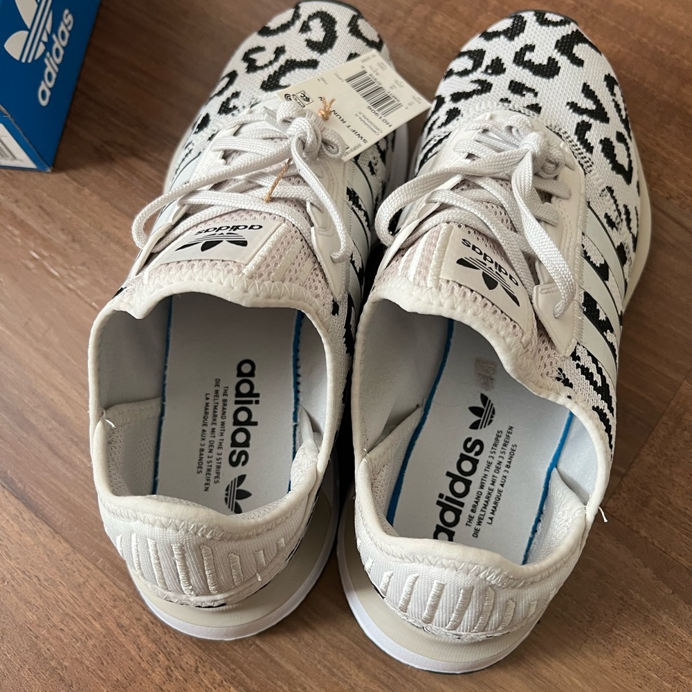 SWIFT RUN Women’s ADIDAS - Picture 3 of 5